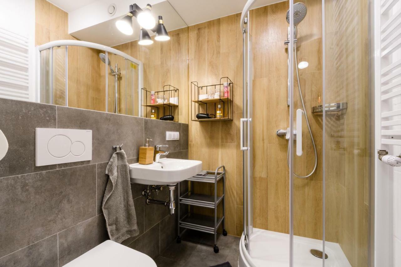 Labo Apartment Dzialdowska Варшава Экстерьер фото