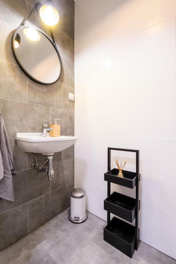 Labo Apartment Dzialdowska Варшава Экстерьер фото